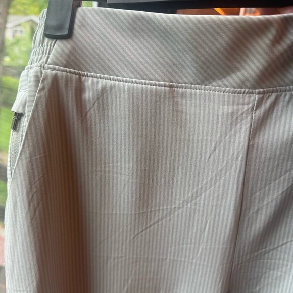 Athleta mint color/striped joggers for Everyday Comfort. Sz 12. Like new - Picture 7 of 7